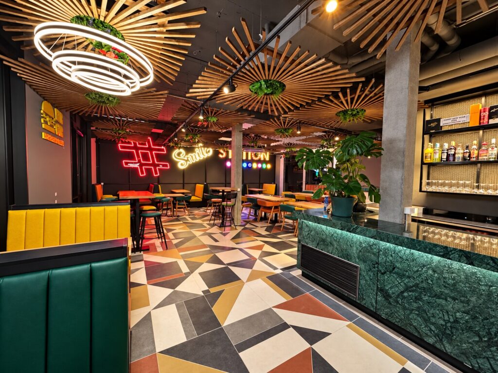 10-chene-bourg-interieur-entree